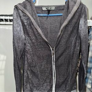 Reversible zip-up jacket